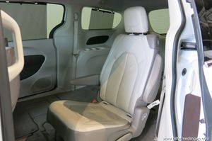 Chrysler Pacifica bild 11