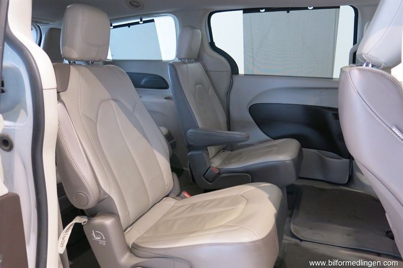 Chrysler Pacifica bild 7
