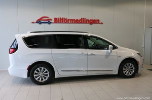 Chrysler Pacifica bild 2