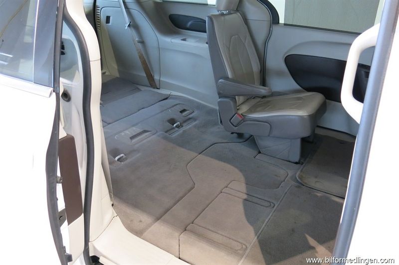 Chrysler Pacifica bild 15