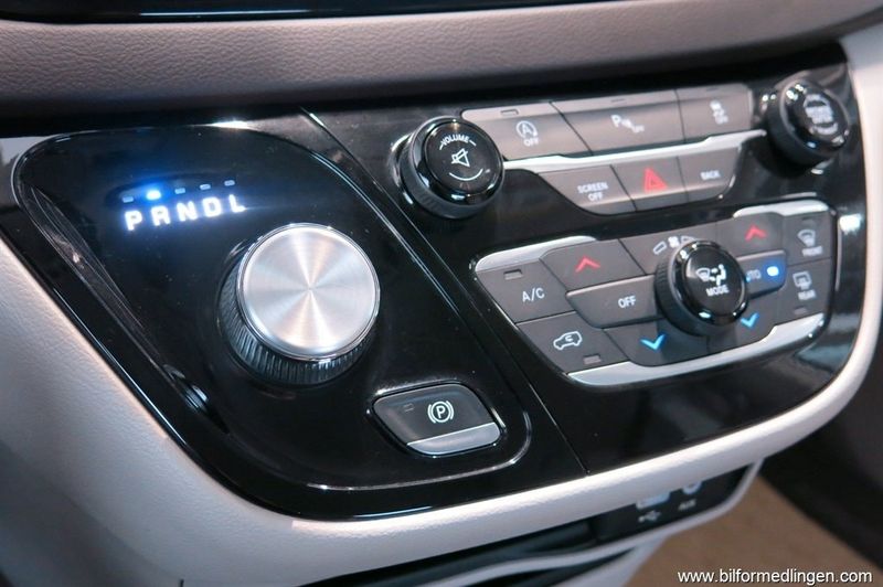 Chrysler Pacifica bild 17