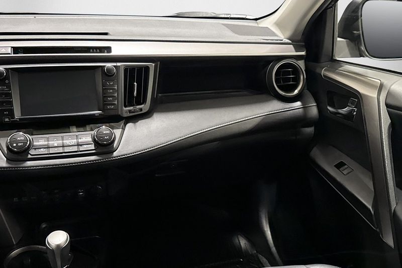 Toyota RAV4 bild 15