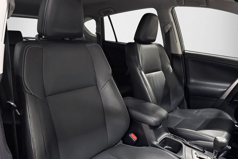 Toyota RAV4 bild 11