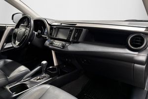 Toyota RAV4 bild 9