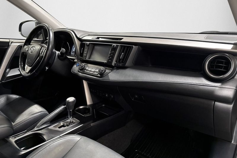 Toyota RAV4 bild 9