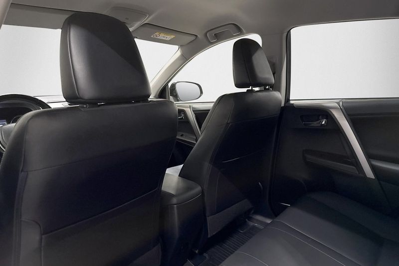 Toyota RAV4 bild 12