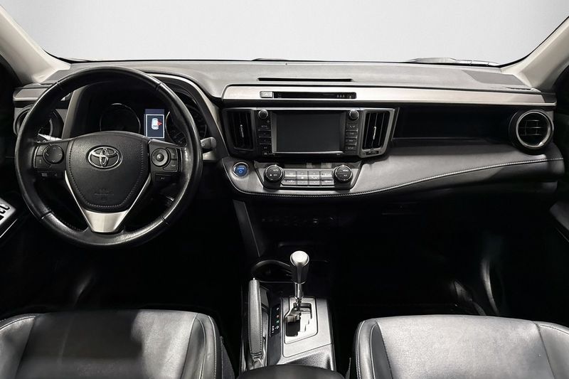 Toyota RAV4 bild 7