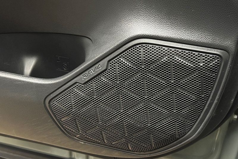 Toyota RAV4 bild 30