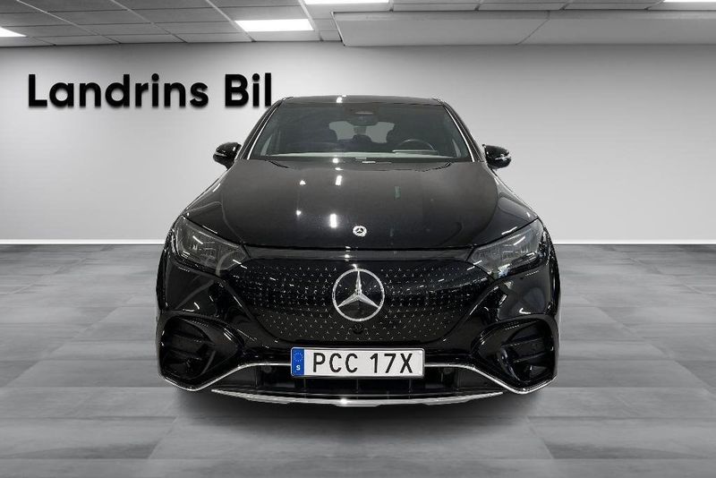 Mercedes EQE350 SUV bild 2