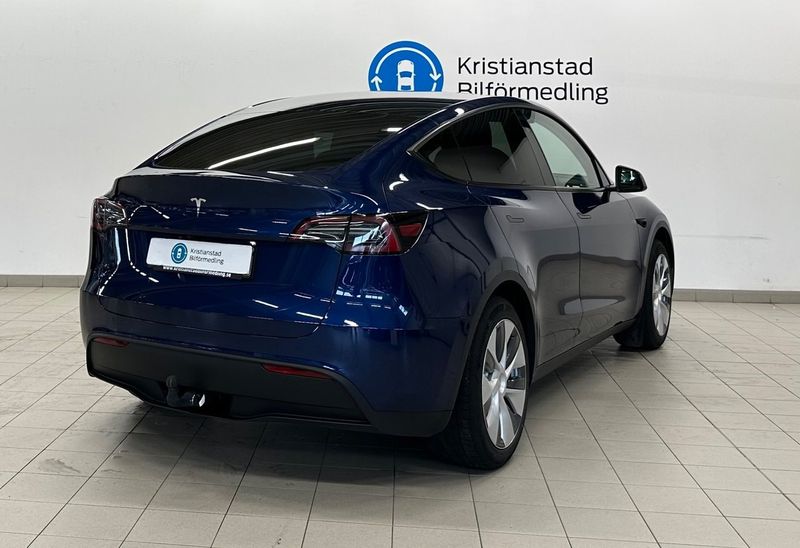 Tesla Model Y bild 8