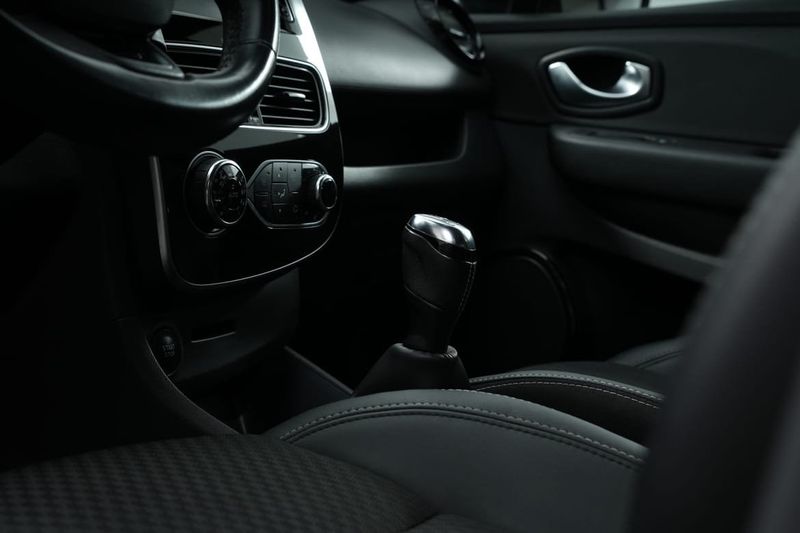 Renault Clio bild 14