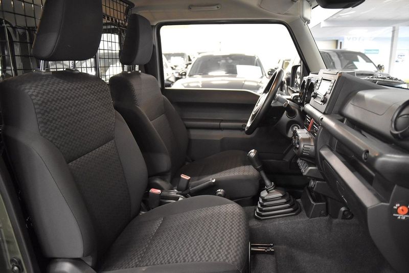 Suzuki Jimny bild 13