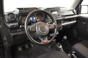 Suzuki Jimny bild 8