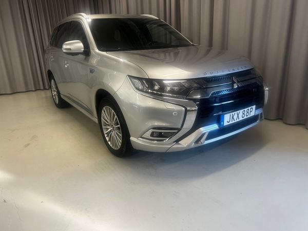 Mitsubishi Outlander PHEV | AUT | Business | AWD - 2020
