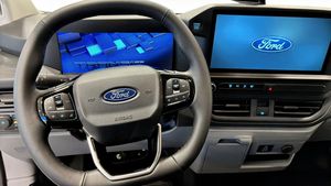 Ford Custom bild 12
