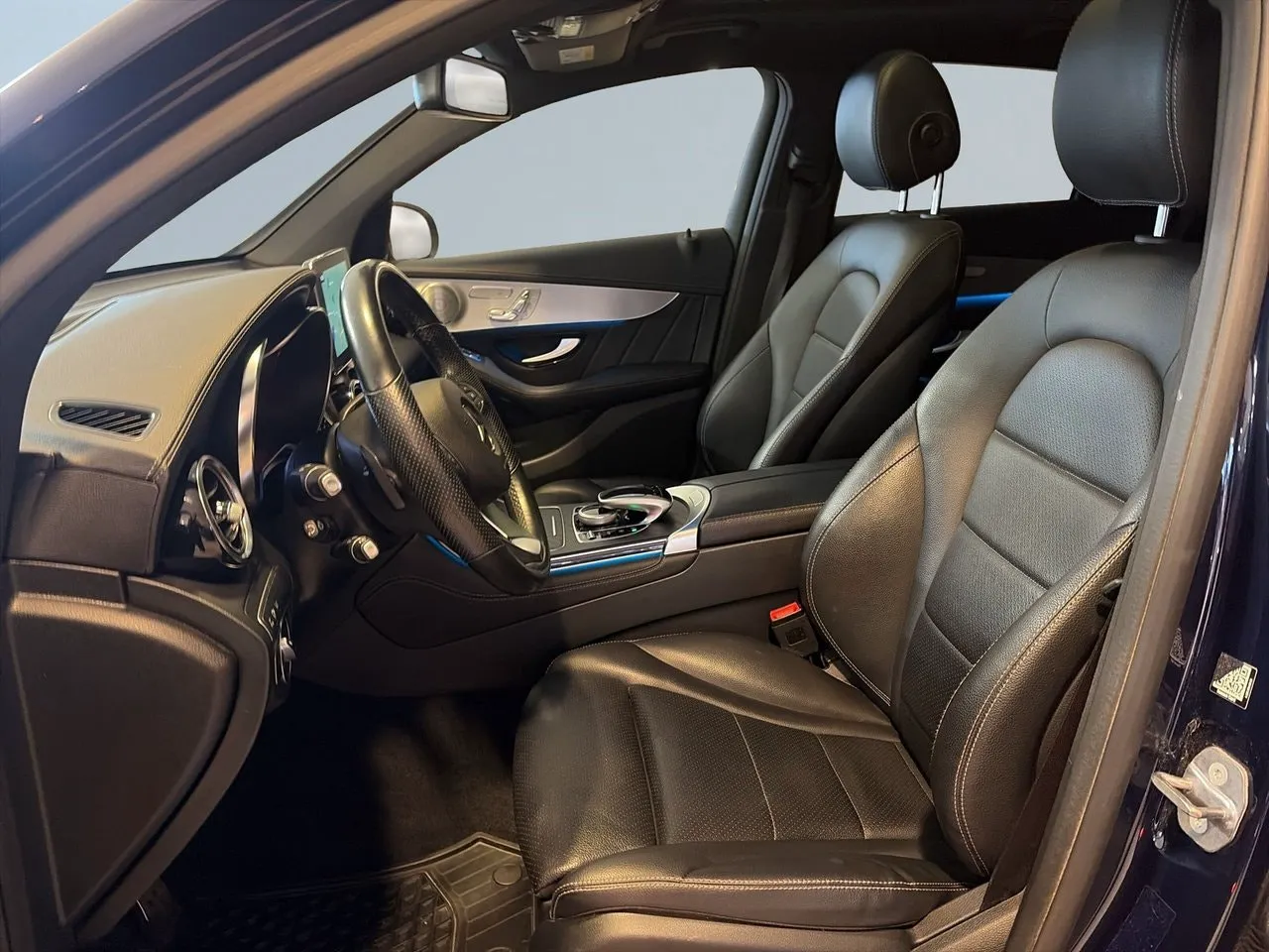 Mercedes GLC250 bild 7