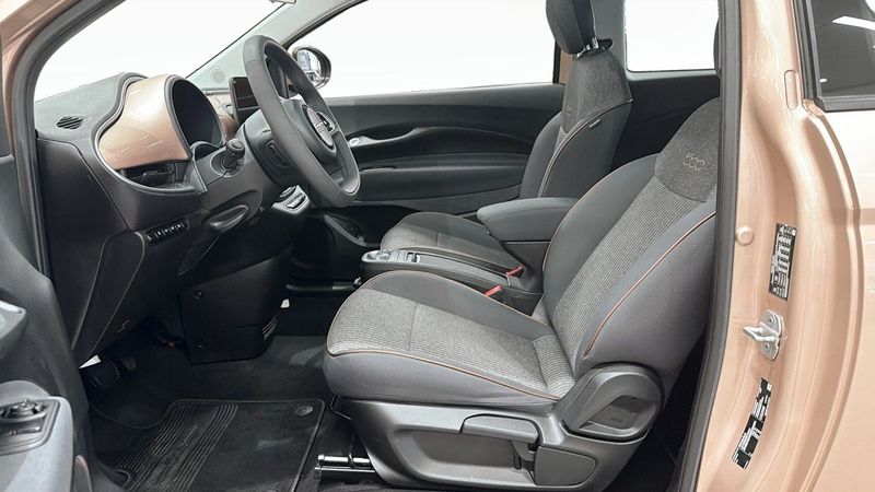 Fiat 500e bild 10