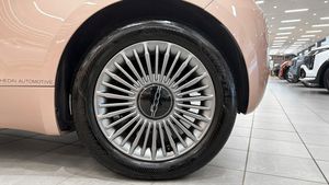 Fiat 500e bild 8