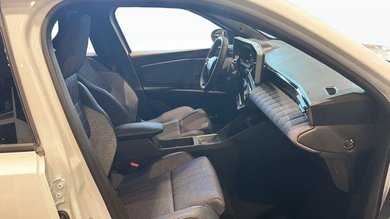 Renault 4 E-Tech bild 3