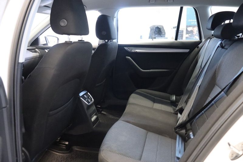 Skoda Octavia bild 17