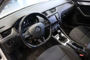 Skoda Octavia bild 8