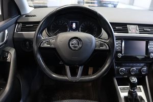 Skoda Octavia bild 7