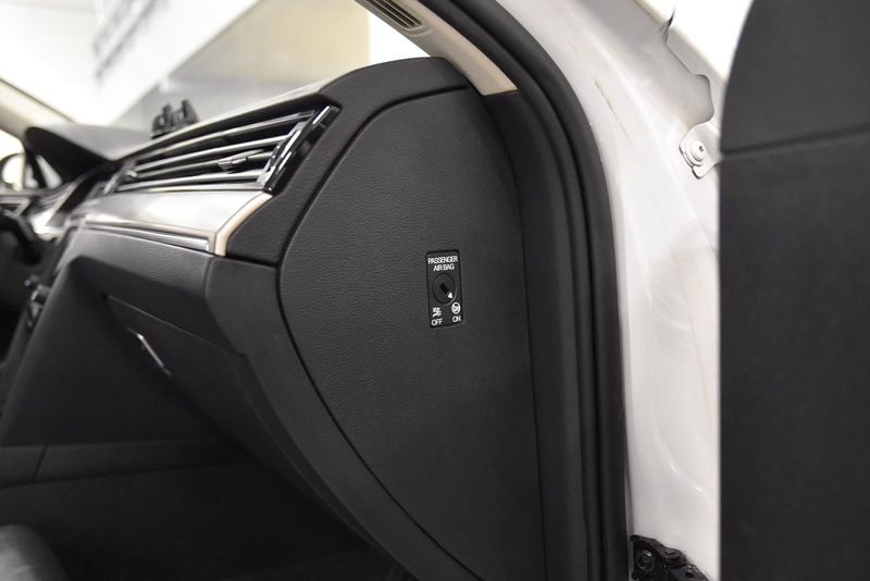 Volkswagen Passat bild 24