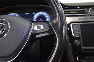 Volkswagen Passat bild 11