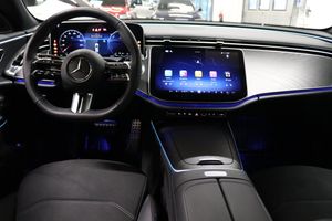 Mercedes E300 bild 12