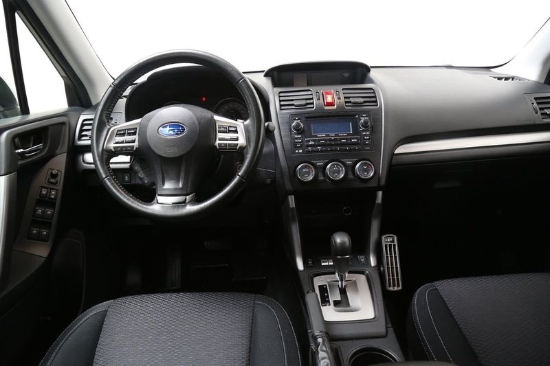 Subaru Forester bild 8