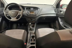Hyundai i20 bild 6