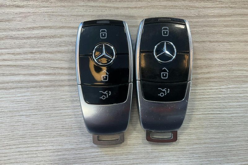 Mercedes E220 bild 14