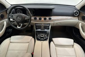 Mercedes E220 bild 6