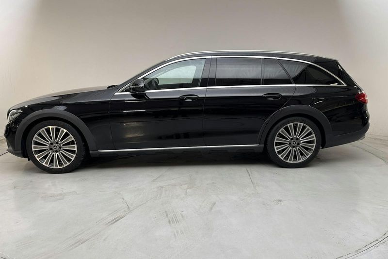 Mercedes E220 bild 2
