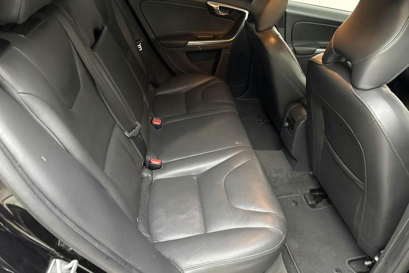 Volvo V60 bild 8
