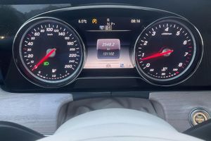 Mercedes E300 bild 10