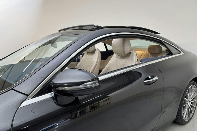 Mercedes E300 bild 11
