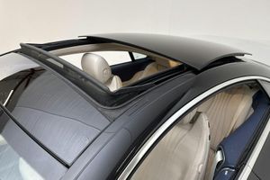 Mercedes E300 bild 12