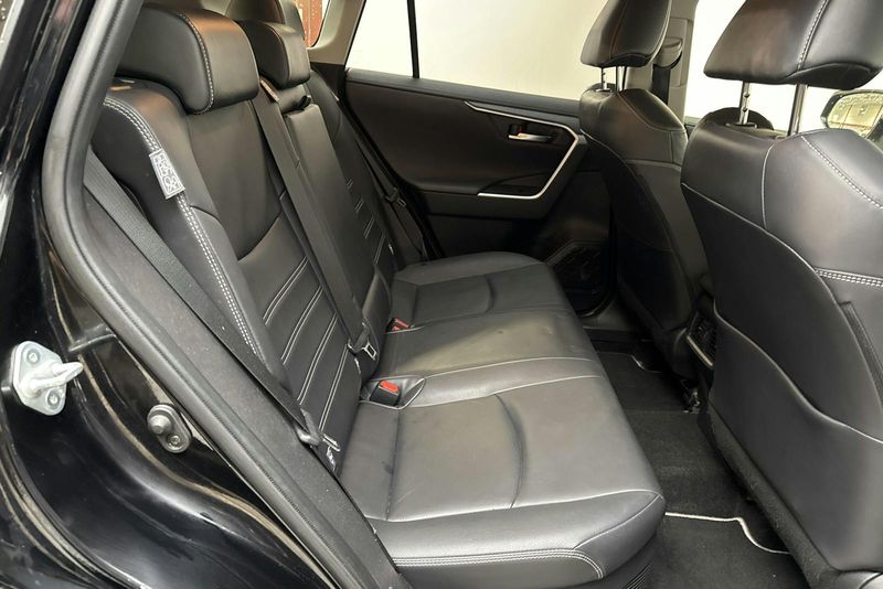 Toyota RAV4 bild 8