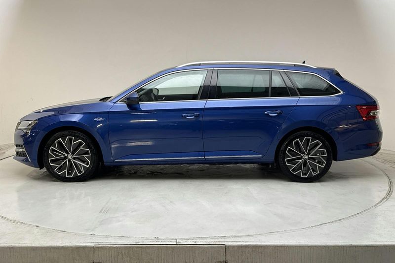 Skoda Superb bild 2