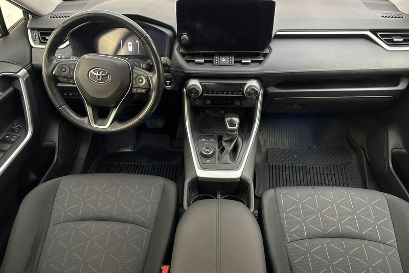 Toyota RAV4 bild 6
