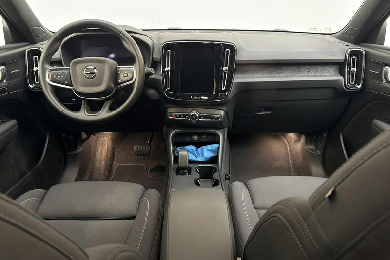 Volvo EX40 bild 6