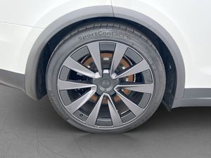 Tesla Model X bild 33