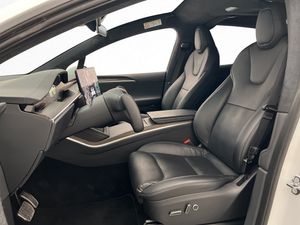 Tesla Model X bild 13