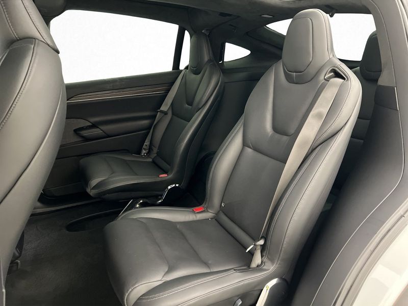 Tesla Model X bild 29
