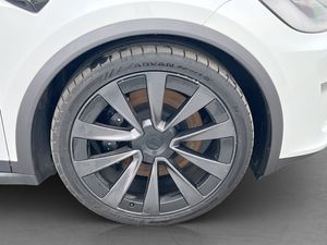 Tesla Model X bild 34