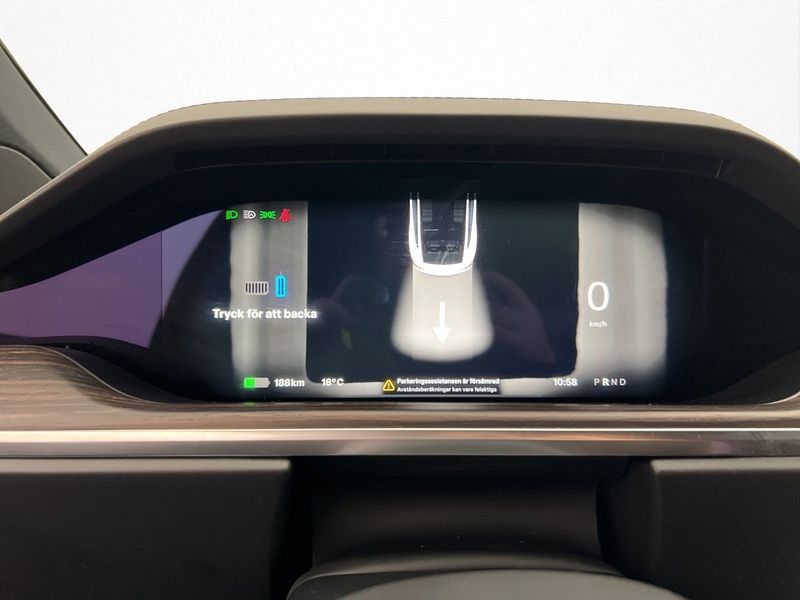 Tesla Model X bild 18