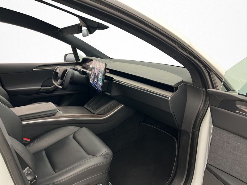 Tesla Model X bild 35