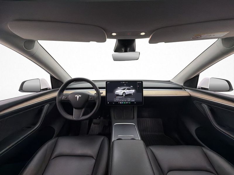 Tesla Model Y bild 15
