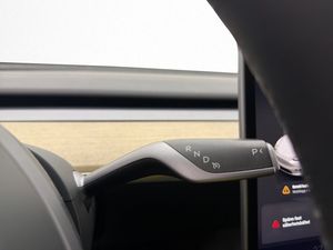 Tesla Model Y bild 35
